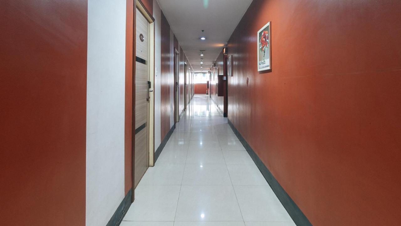 Reddoorz @ Riches Holiday Hotel Avenida Manila Dış mekan fotoğraf